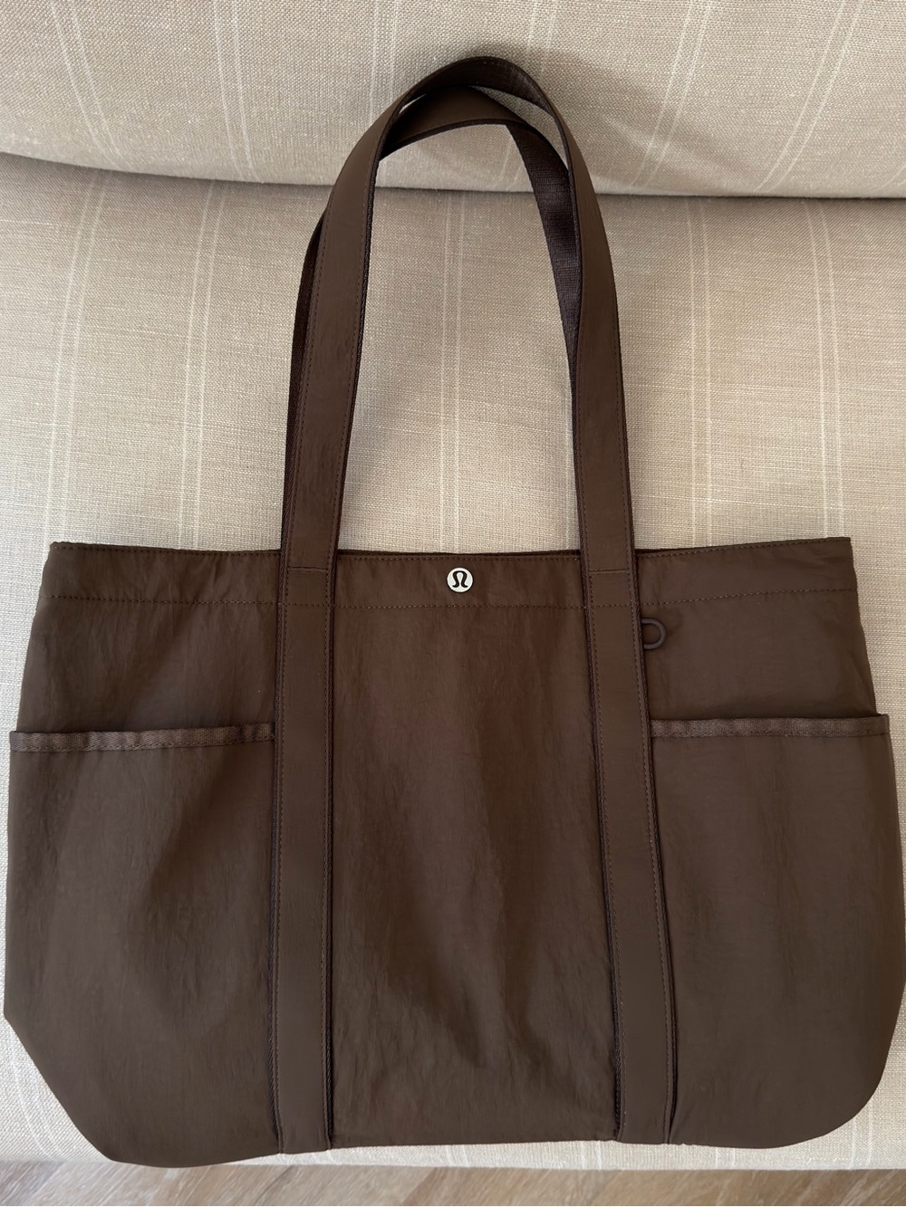 lululemon Daily Multi-Pocket Tote Bag 20L in Walnut Crunch - Picture 5 of 9